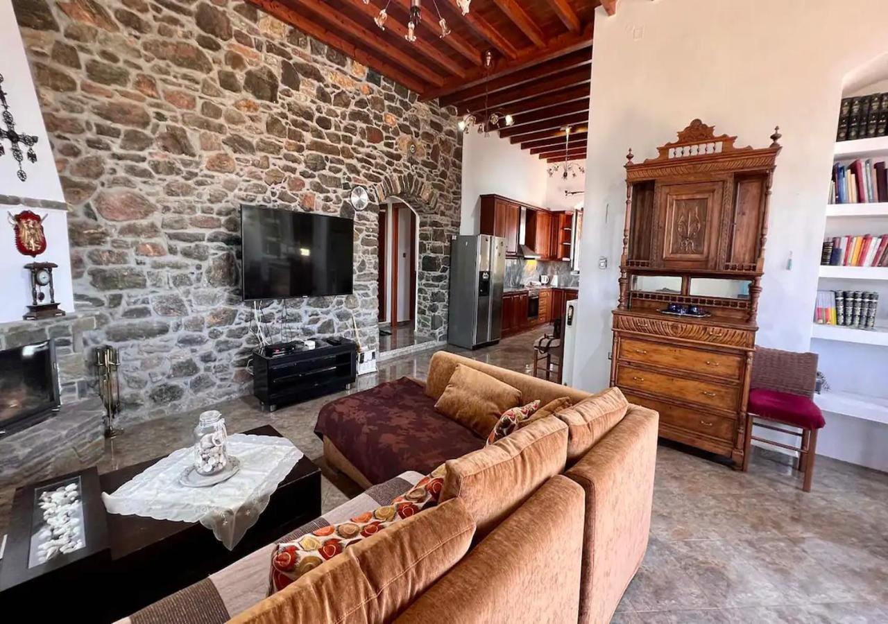 πέτρινο στη σύρο * Agros (Syros)